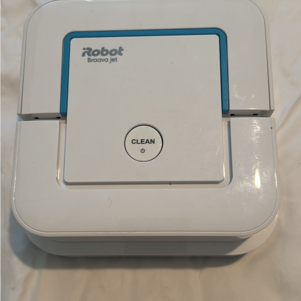 iRobot Braava Jet Mopping Robot